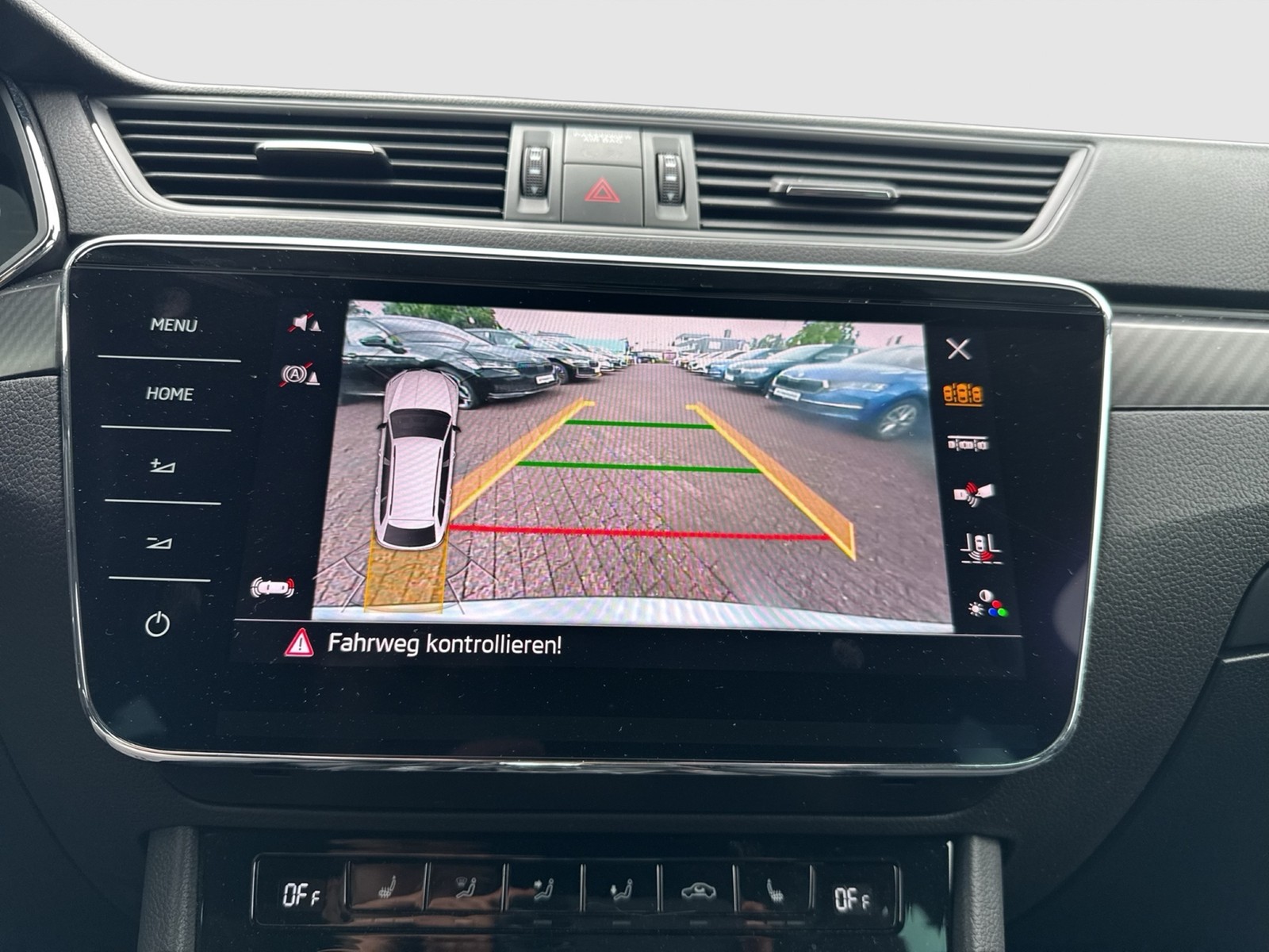 Skoda Superb Combi 2.0 SPORTLINE CANTON CAM ACC LM19