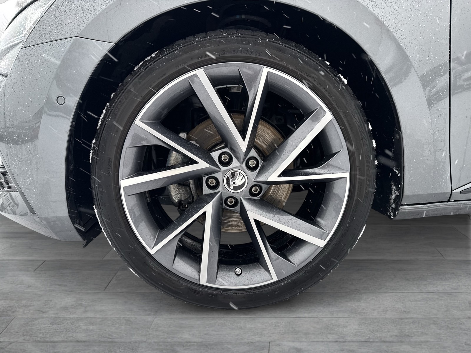 Skoda Superb Combi 2.0 SPORTLINE CANTON CAM ACC LM19