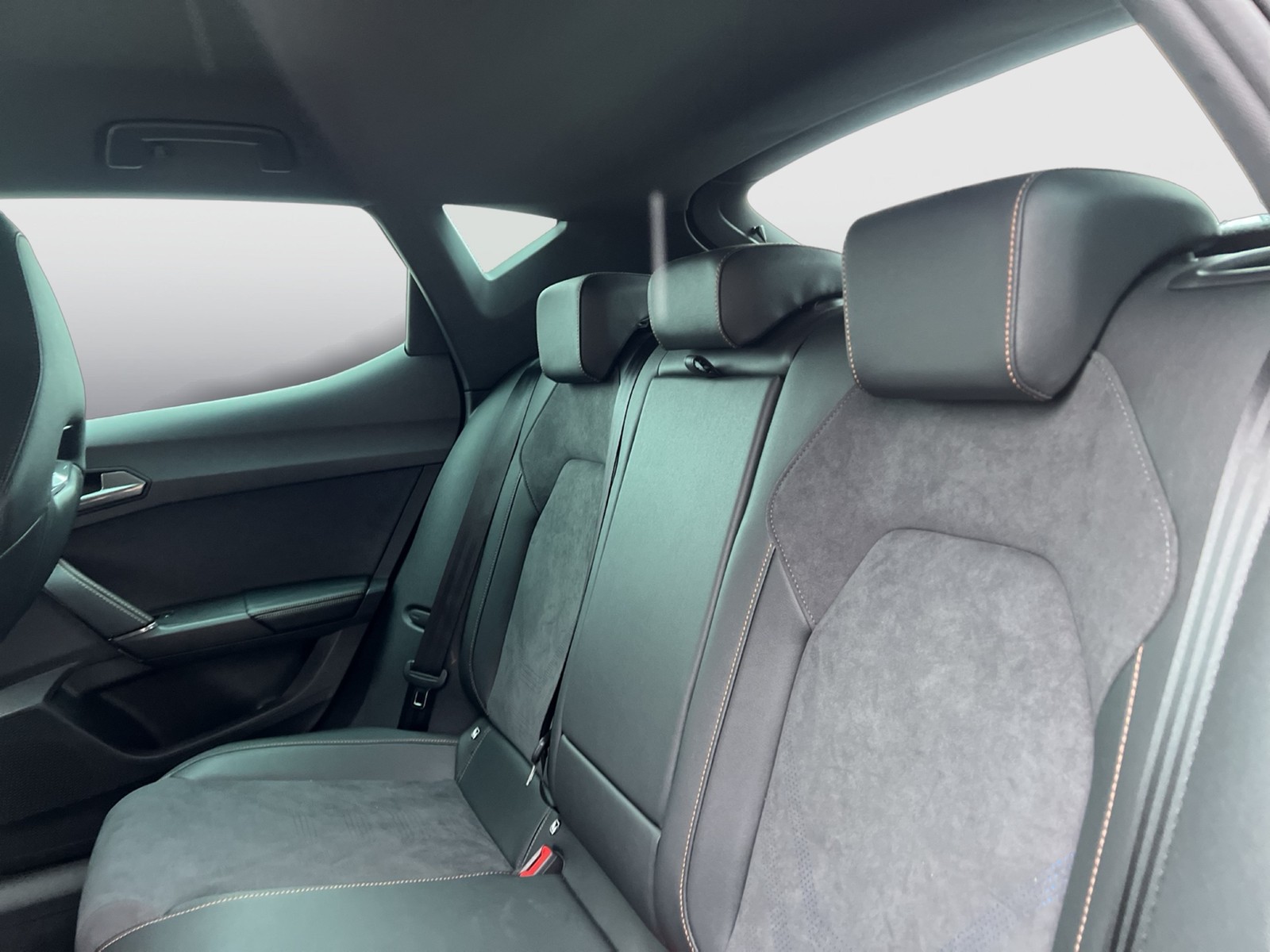 Cupra Leon 1.5 HYBRID FACELIFT CAM ACC E-KLAPPE NAVI