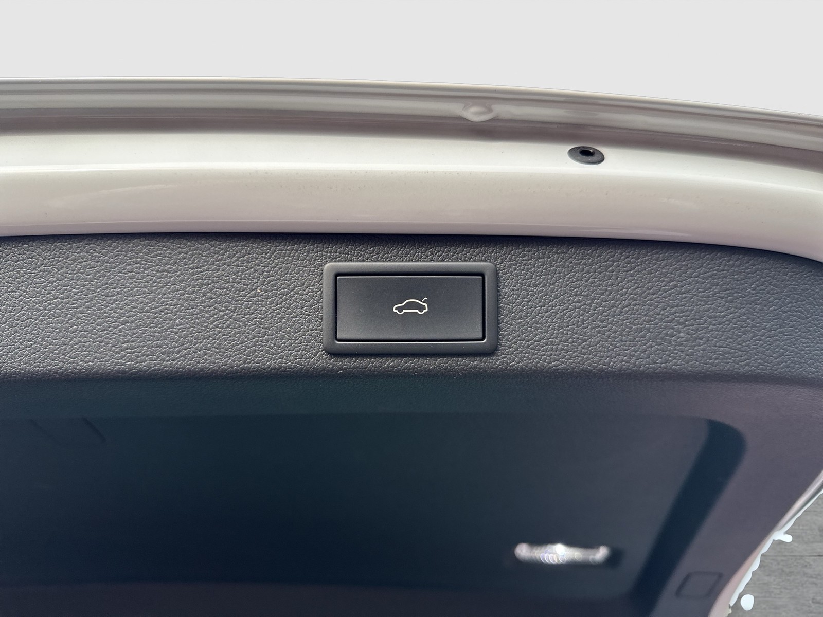 Skoda Superb Combi 1.4 iV STYLE STANDHZ AHK 360CAM ACC