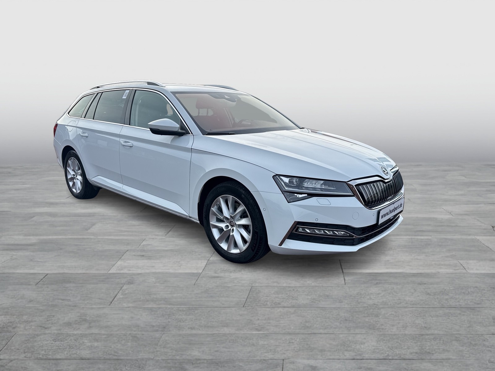 Skoda Superb Combi 1.4 iV STYLE STANDHZ AHK 360CAM ACC