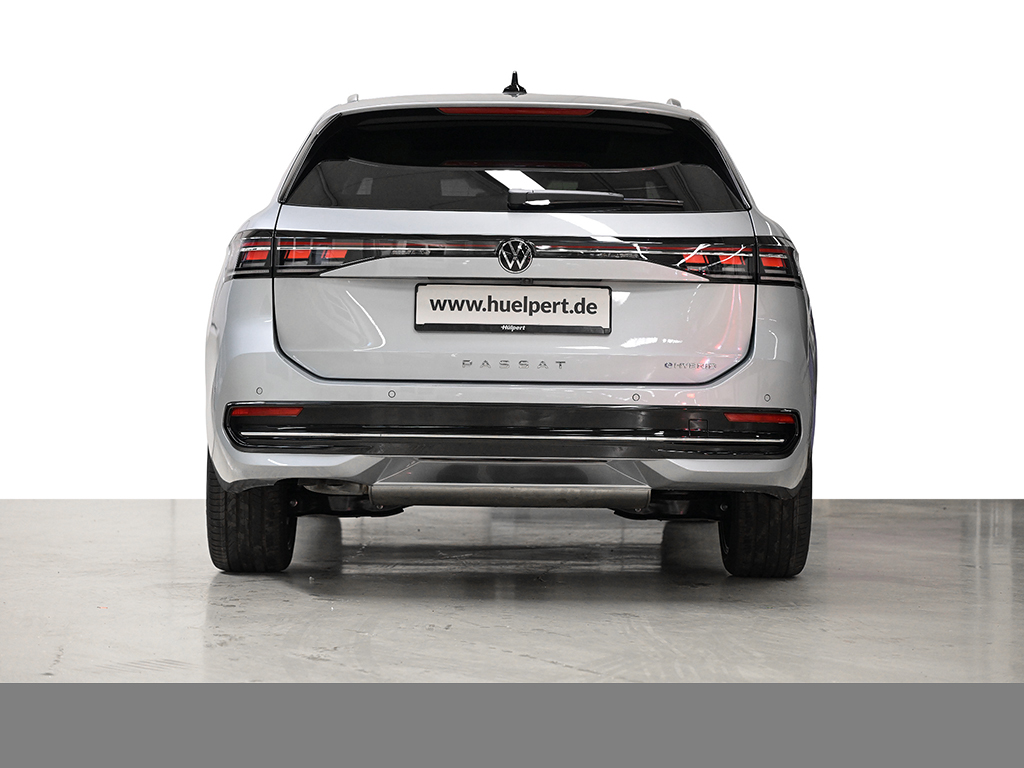 Volkswagen Passat Variant eHYBRID ELEGANCE DSG PANO LEDER AHK LM19