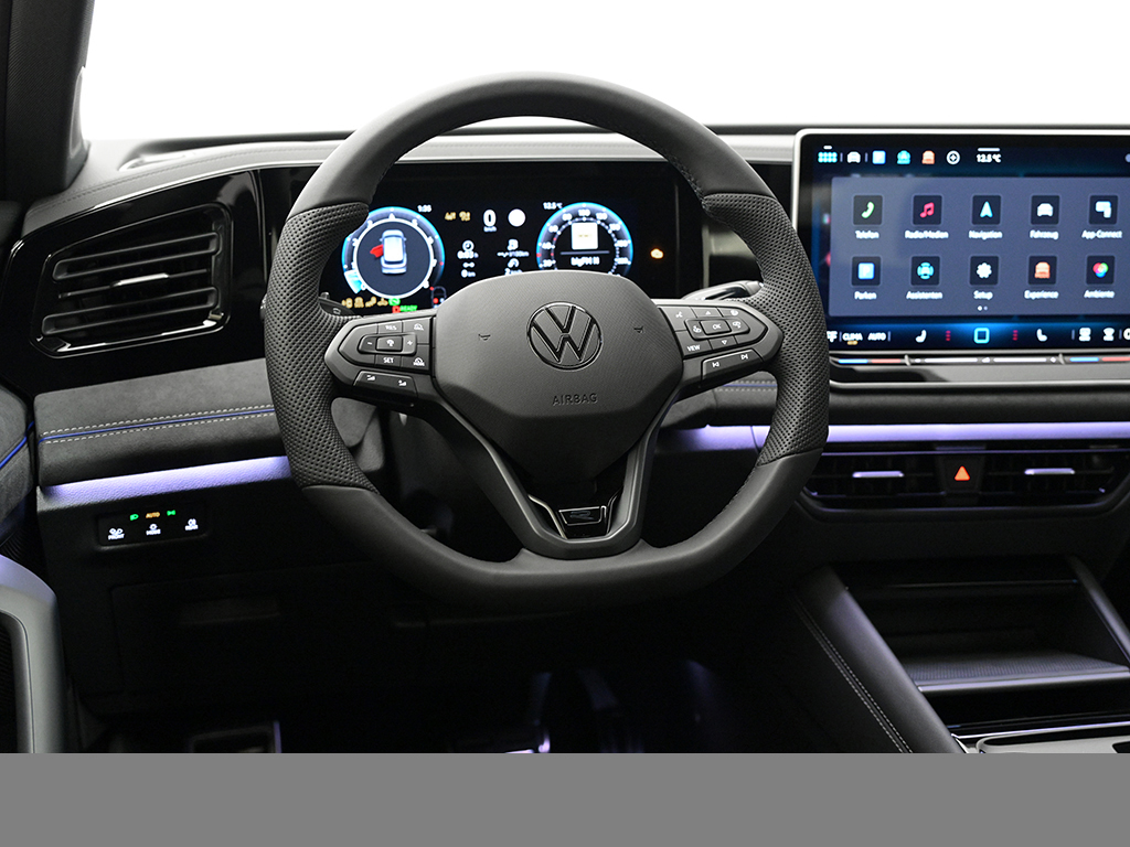 Volkswagen Tiguan 1.5 eTSI R-LINE DSG BLACKSTYLE AHK MATRIXLED LM20