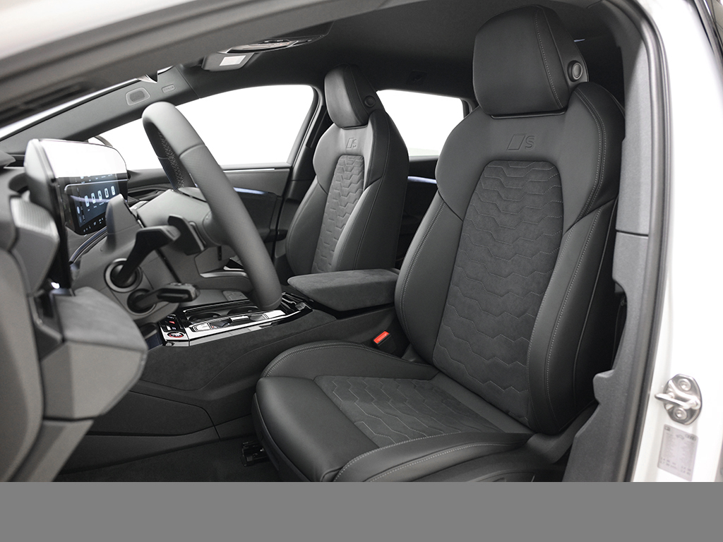 Audi A6 e-tron Avant performance B&O TECH PRO LM21