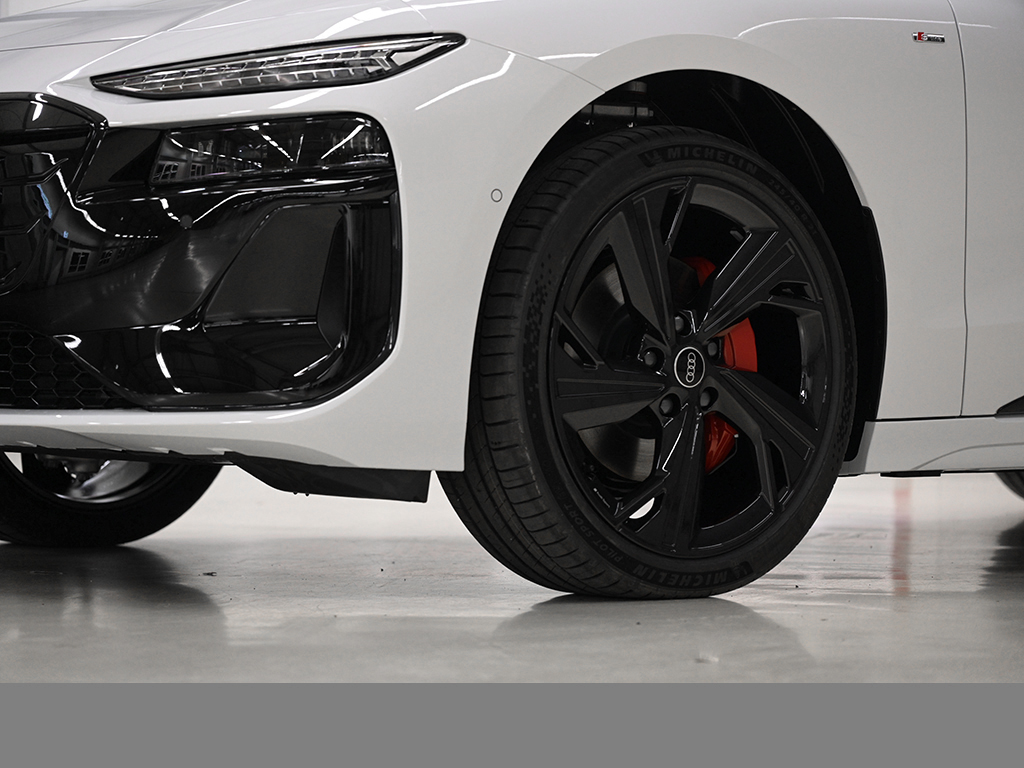 Audi A6 e-tron Avant performance B&O TECH PRO LM21