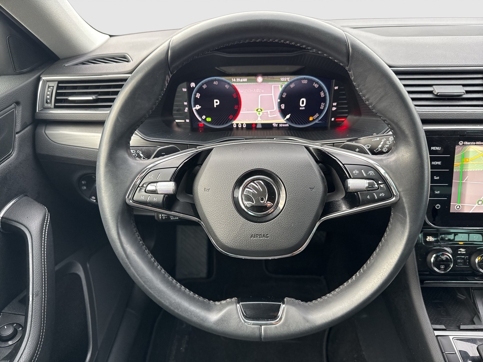 Skoda Superb Combi 2.0 STYLE 4X4 CAM ACC E-KLAPPE NAVI