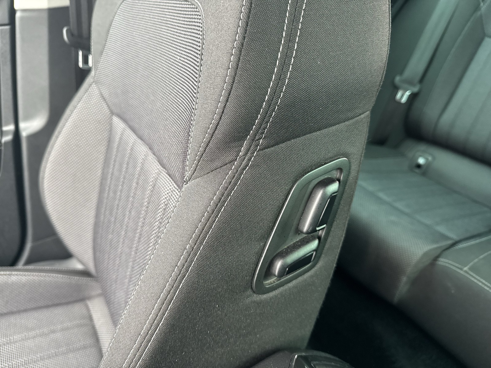 Skoda Superb Combi 2.0 STYLE 4X4 CAM ACC E-KLAPPE NAVI