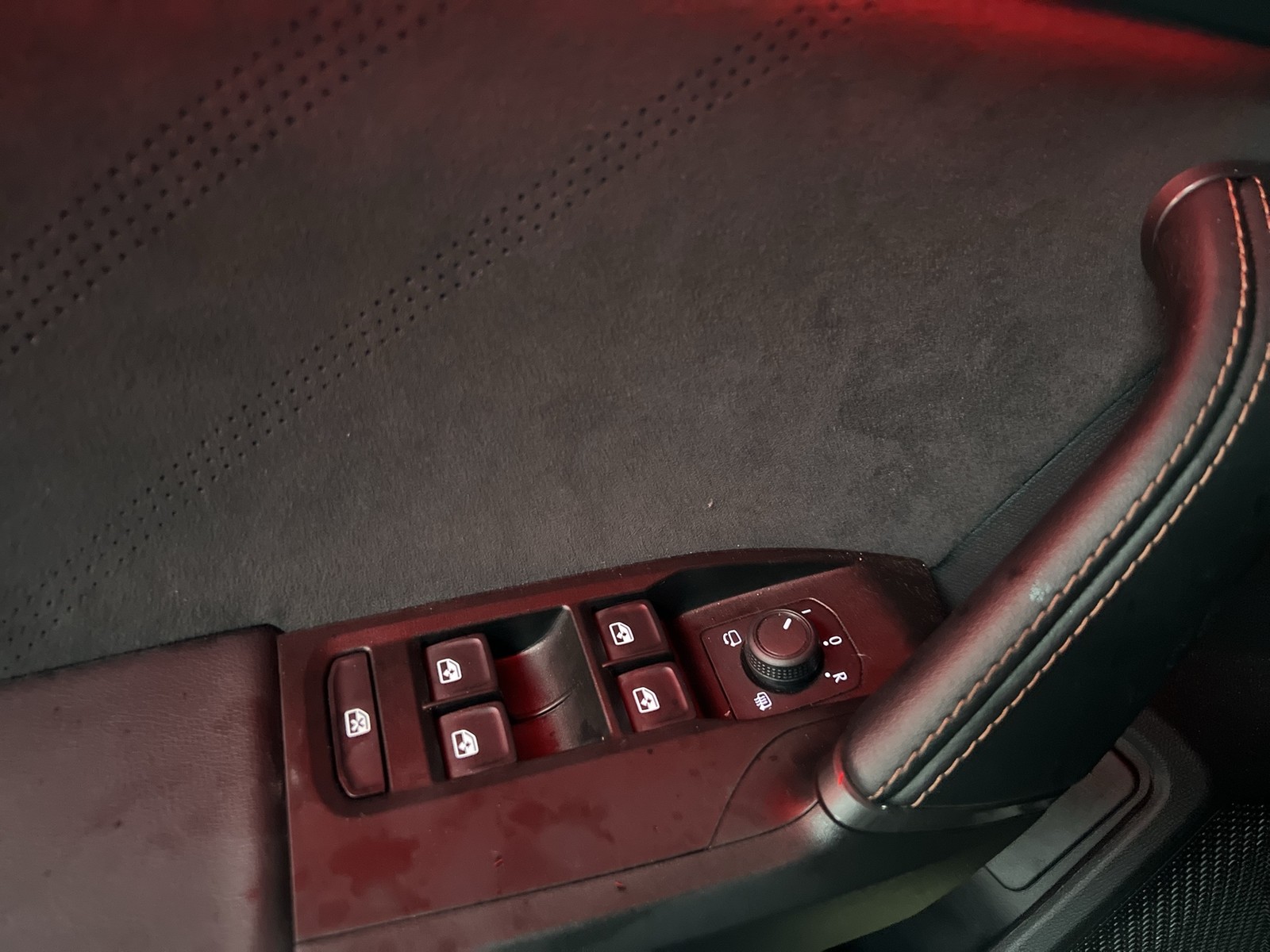 Cupra Leon 1.5 HYBRID FACELIFT CAM ACC E-KLAPPE NAVI