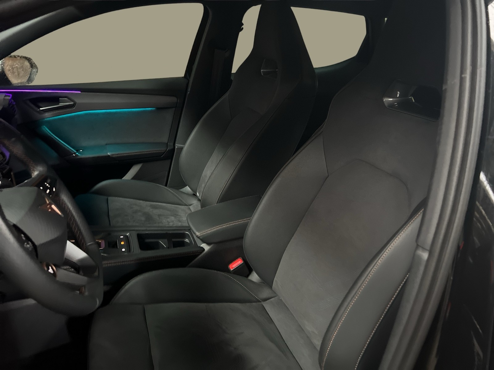 Cupra Leon 1.5 HYBRID FACELIFT CAM ACC E-KLAPPE NAVI