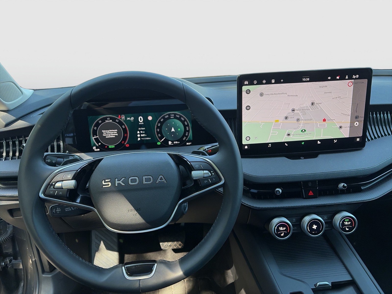 Skoda Superb Combi 1.5eTSI CAM ACC NAVI CARPLAY SITZHZ
