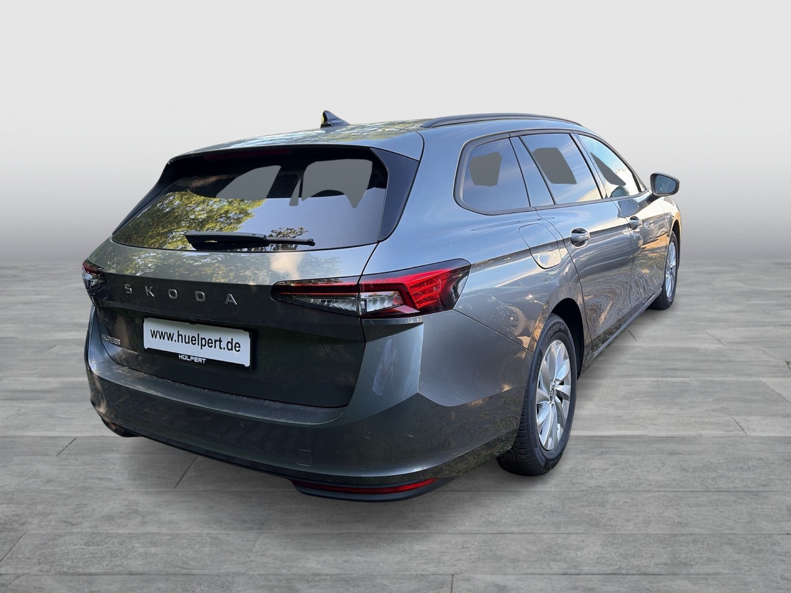 Skoda Superb Combi 1.5eTSI CAM ACC NAVI CARPLAY SITZHZ