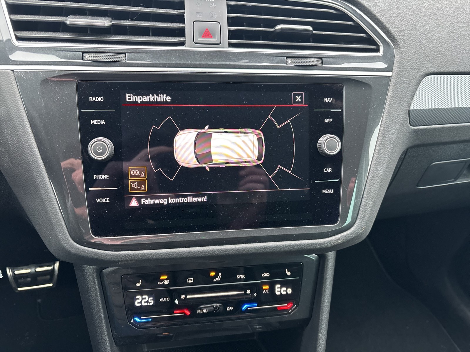 Volkswagen Tiguan 1.4 HYBRID ACTIVE AHK ACC NAVI CARPLAY