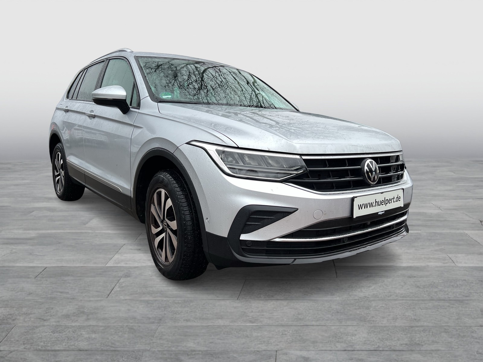 Volkswagen Tiguan 1.4 HYBRID ACTIVE AHK ACC NAVI CARPLAY