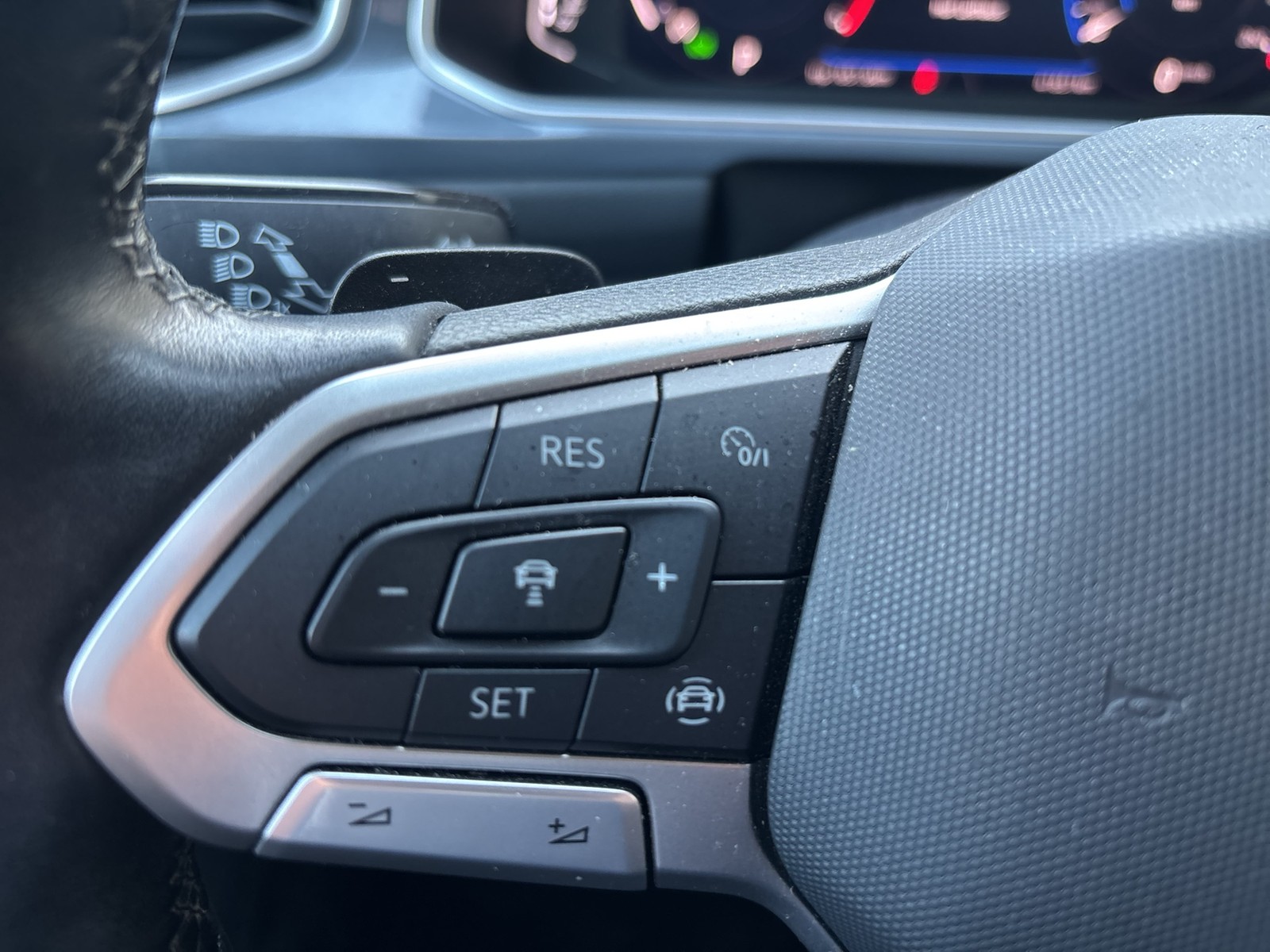 Volkswagen T-Roc 2.0 STYLE CAM ACC NAVI LM17 LED+ CARPLAY