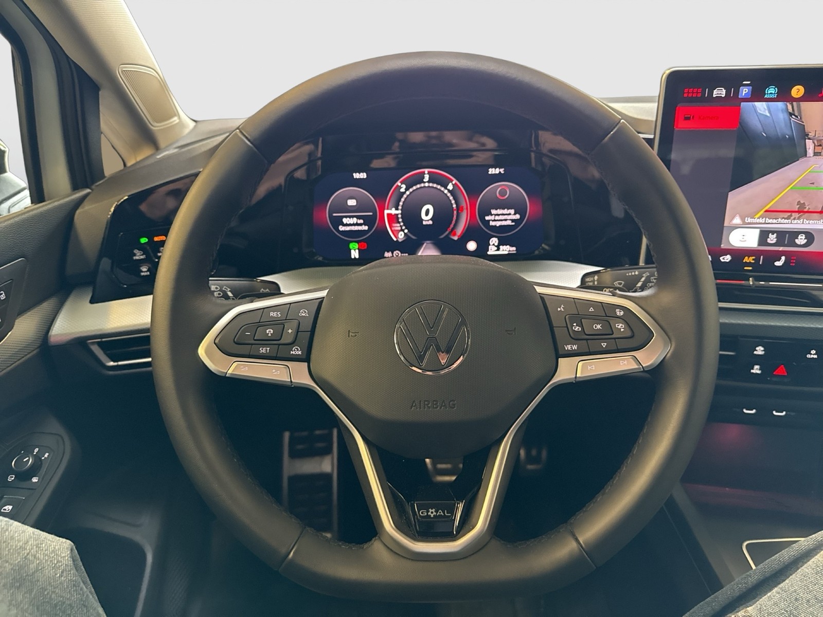 Volkswagen Golf VIII 2.0 GOAL AHK CAM ACC NAVI LED+ CARPLAY