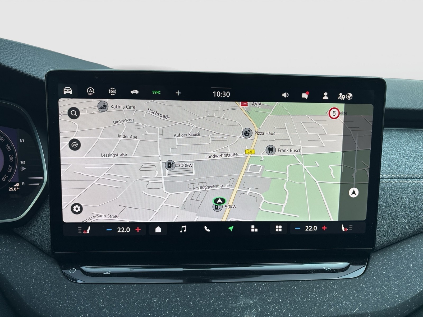 Skoda Octavia 2.0 TOUR CAM ACC E-KLAPPE NAVI LM17 LED