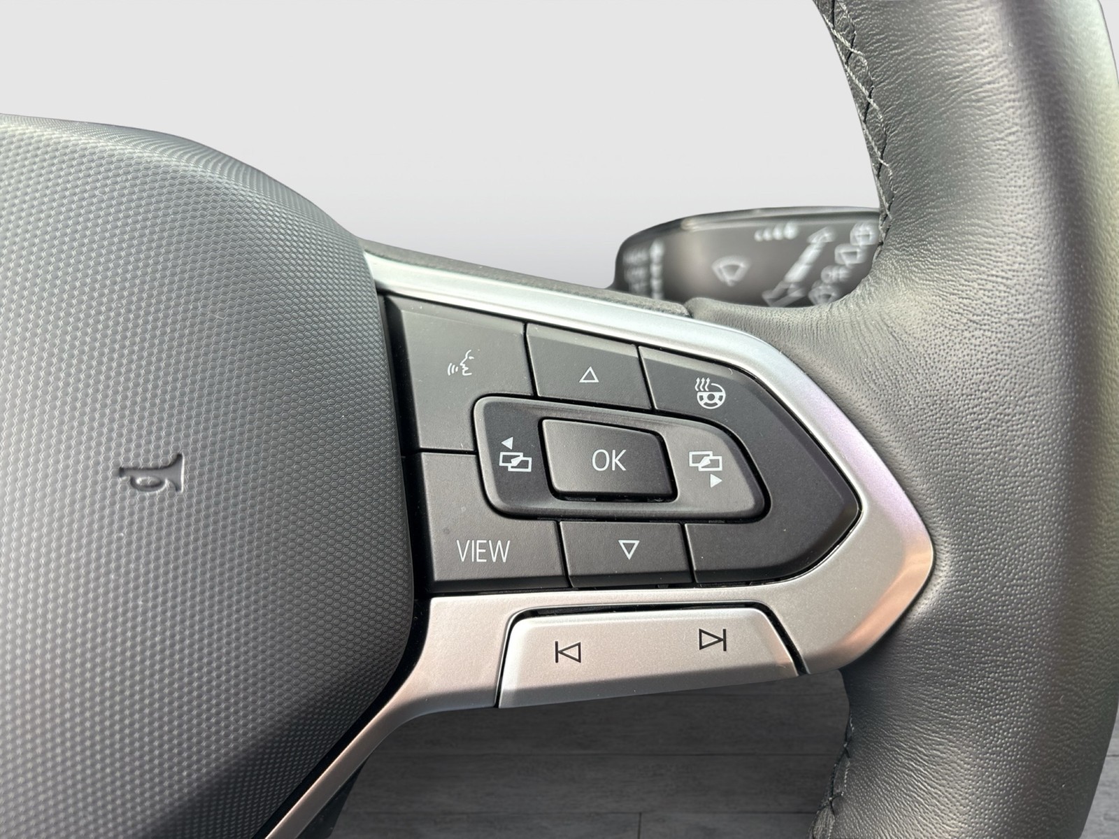 Volkswagen Golf VIII 2.0 LIFE FACELIFT ACC CARPLAY SITZHEIZ