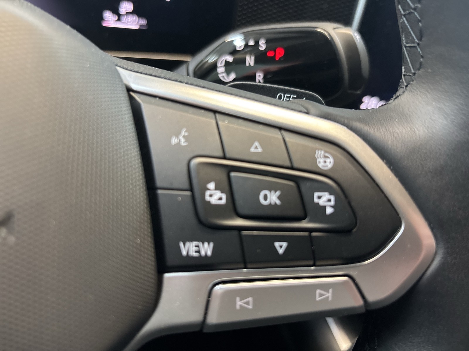 Volkswagen Passat Variant 1.5 HYBRID BUSINESS AHK CAM ACC