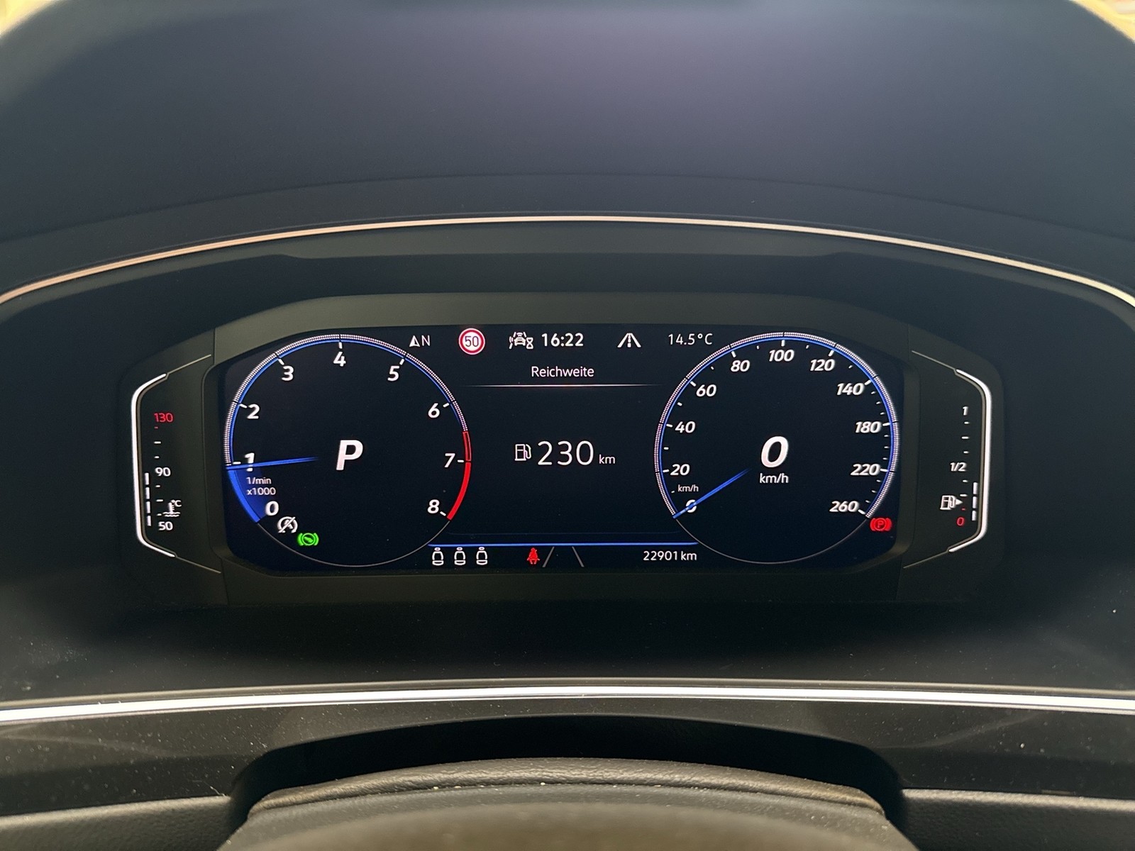 Volkswagen Tiguan 1.5 R-LINE BLACK STYLE PANO KAMERA ALU20 MATRIX
