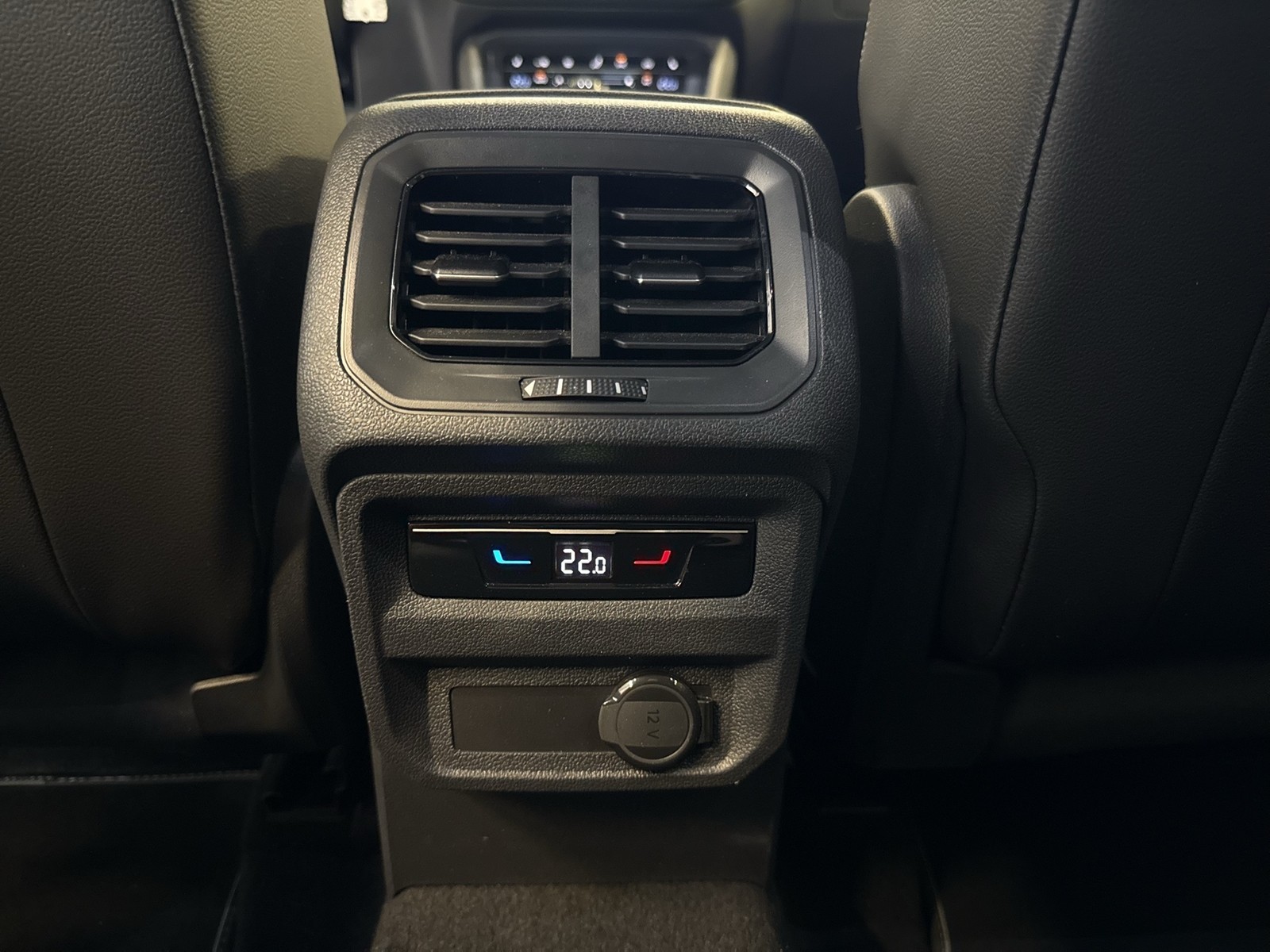 Volkswagen Tiguan 1.5 R-LINE BLACK STYLE PANO KAMERA ALU20 MATRIX