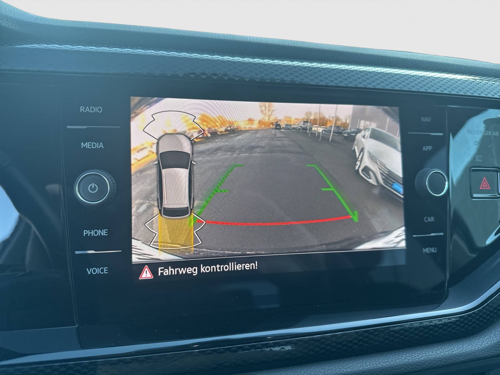 Volkswagen Taigo 1.0 LIFE KAMERA ACC NAVI CARPLAY SITZHEIZ