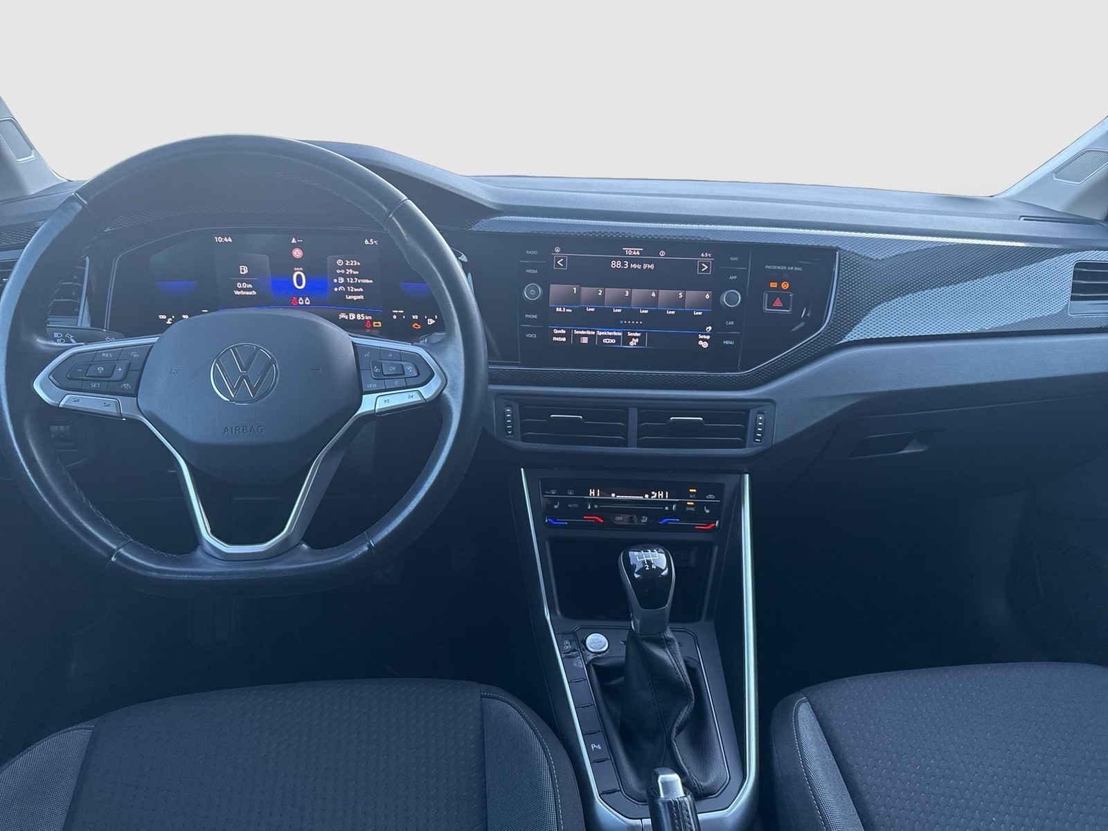 Volkswagen Taigo 1.0 LIFE KAMERA ACC NAVI CARPLAY SITZHEIZ