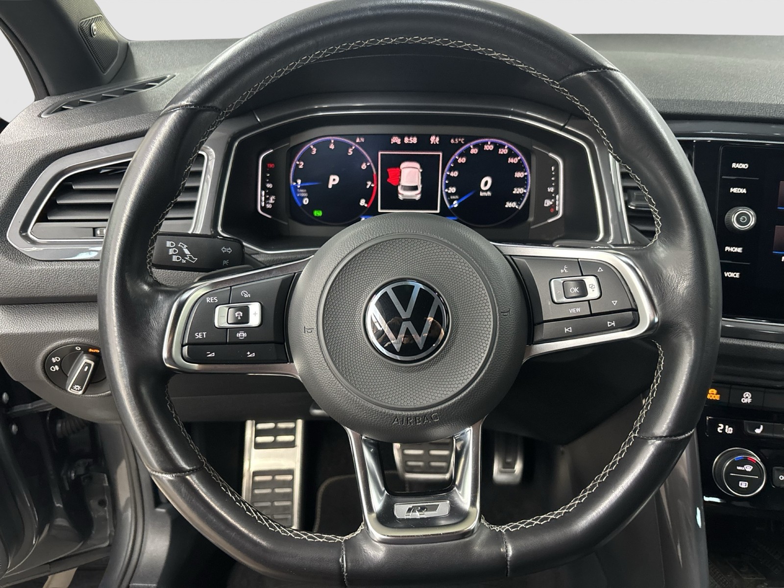 Volkswagen T-Roc 1.5 R-LINE BEATS CAM ACC LM19 NAVI SITZHZ.