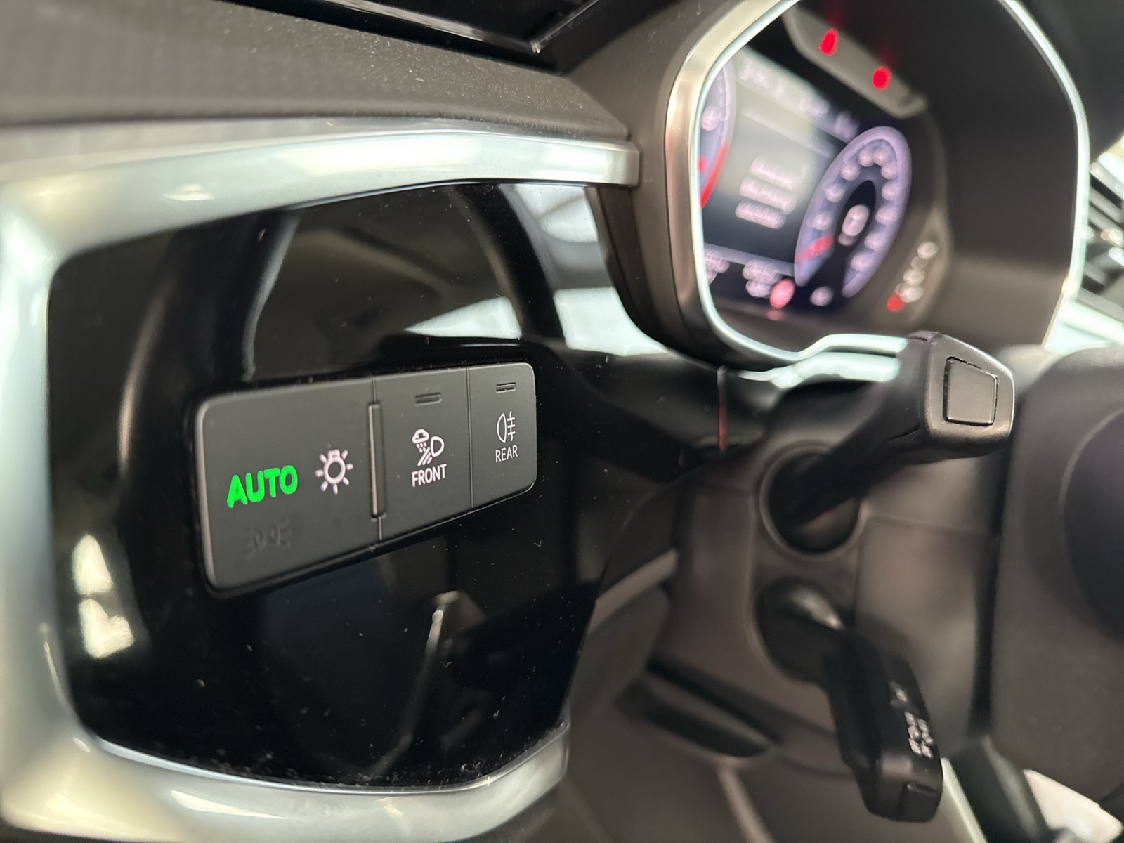 Audi Q3 35 advanced ACC ALU18" eKLAPPE NAVI+