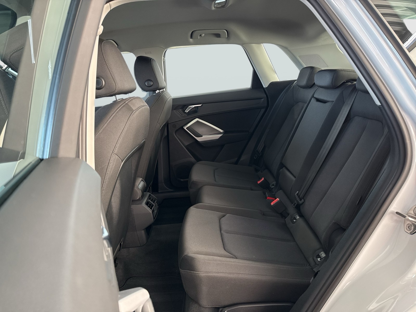 Audi Q3 35 advanced ACC ALU18" eKLAPPE NAVI+