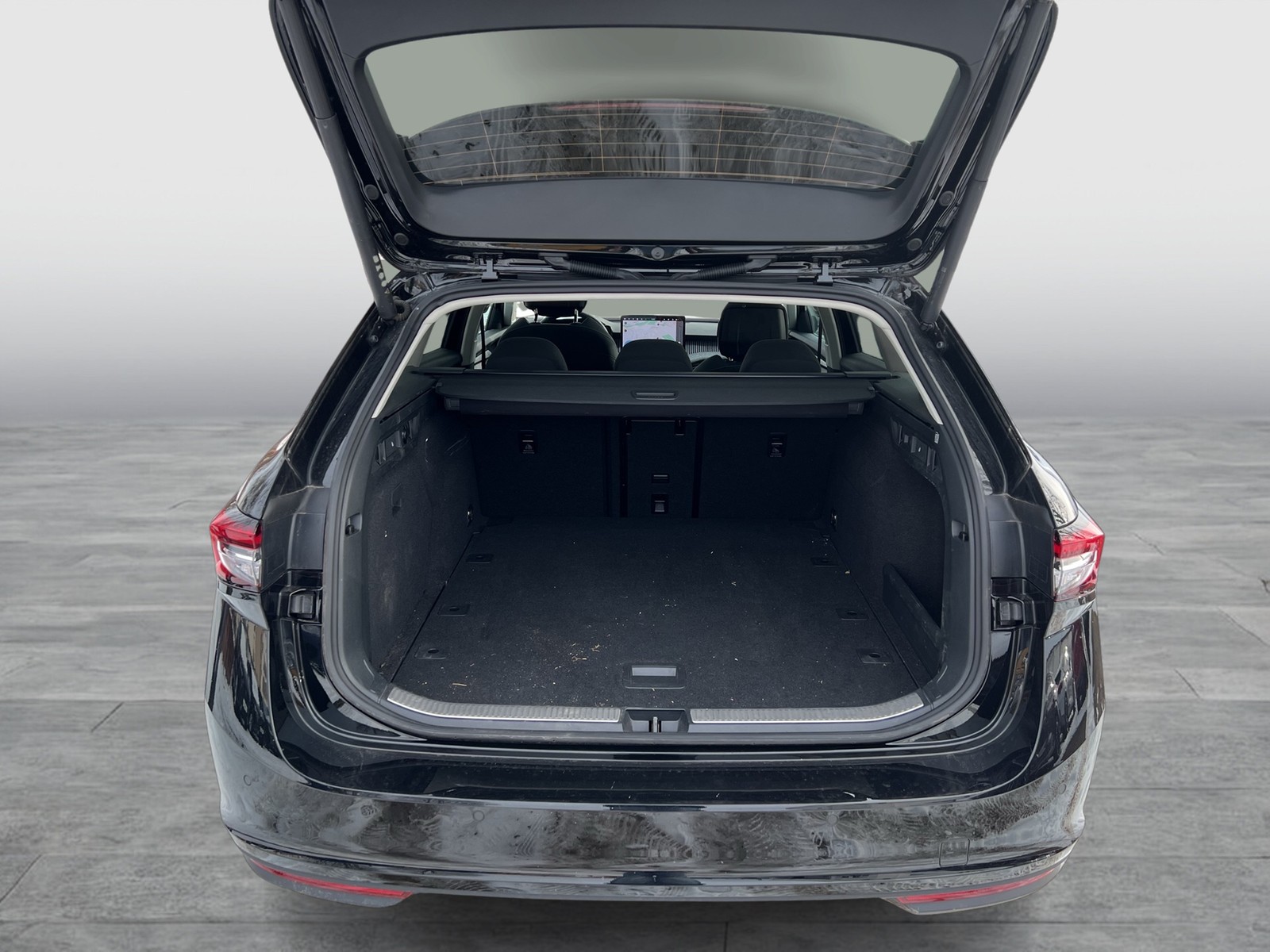 Skoda Superb Combi 2.0 SELECTION PANO STANDHZ. AHK CAM