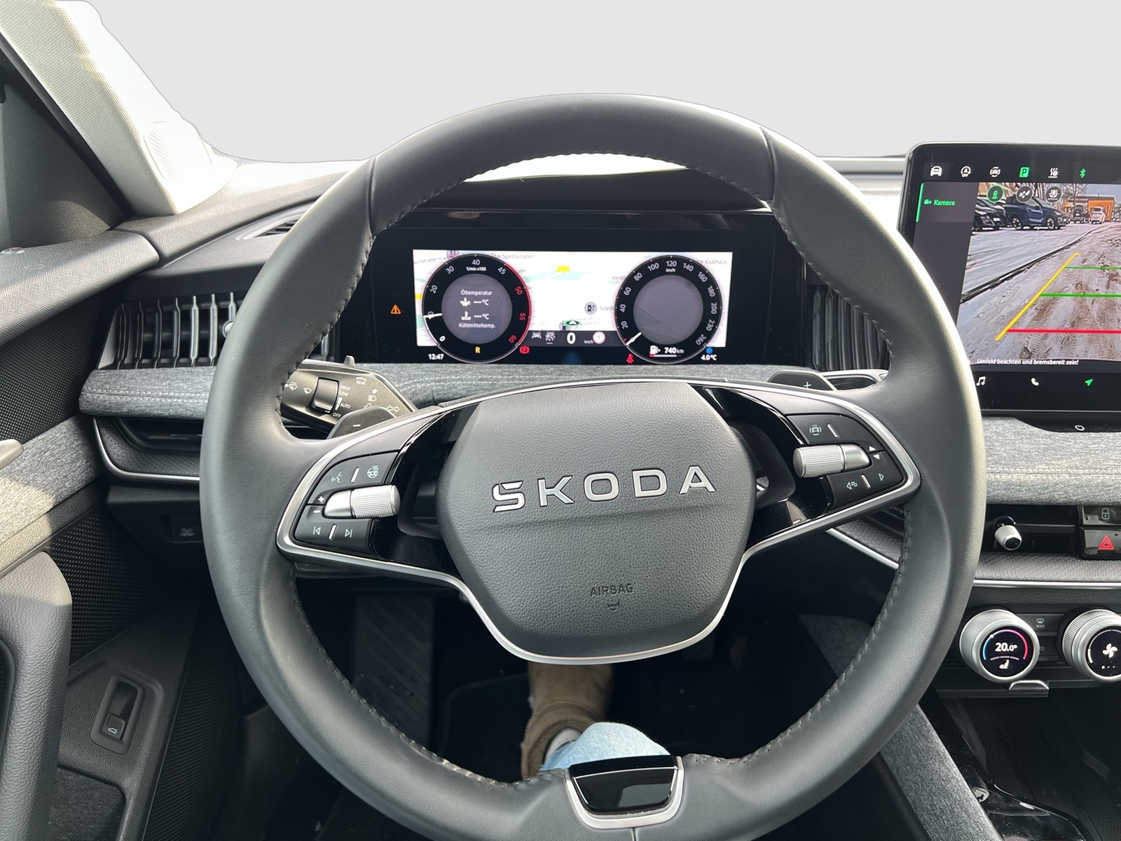 Skoda Superb Combi 2.0 SELECTION PANO STANDHZ. AHK CAM