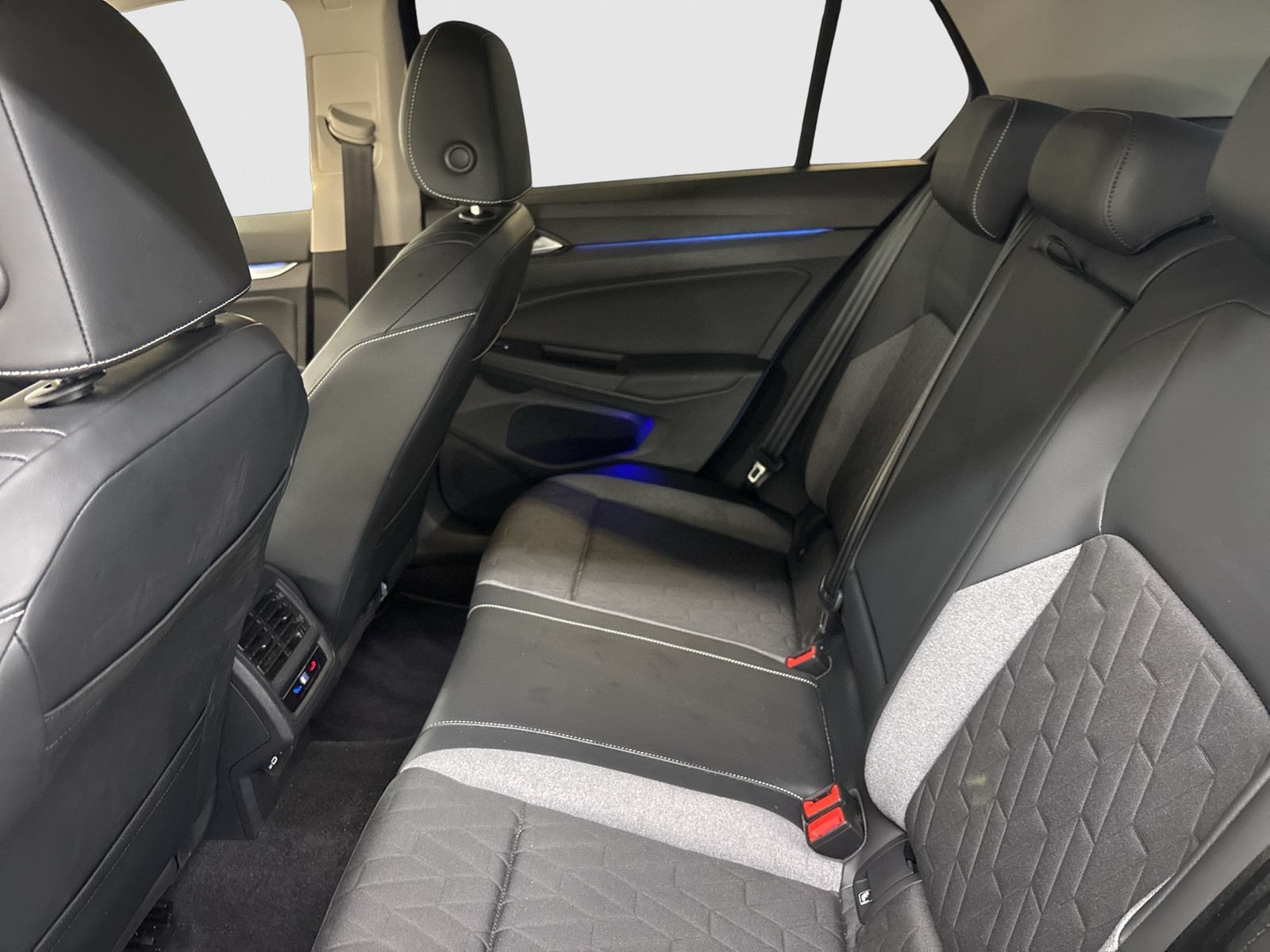 Volkswagen Golf VIII 2.0 GOAL FACELIFT AHK CAM ACC LED+ NAVI