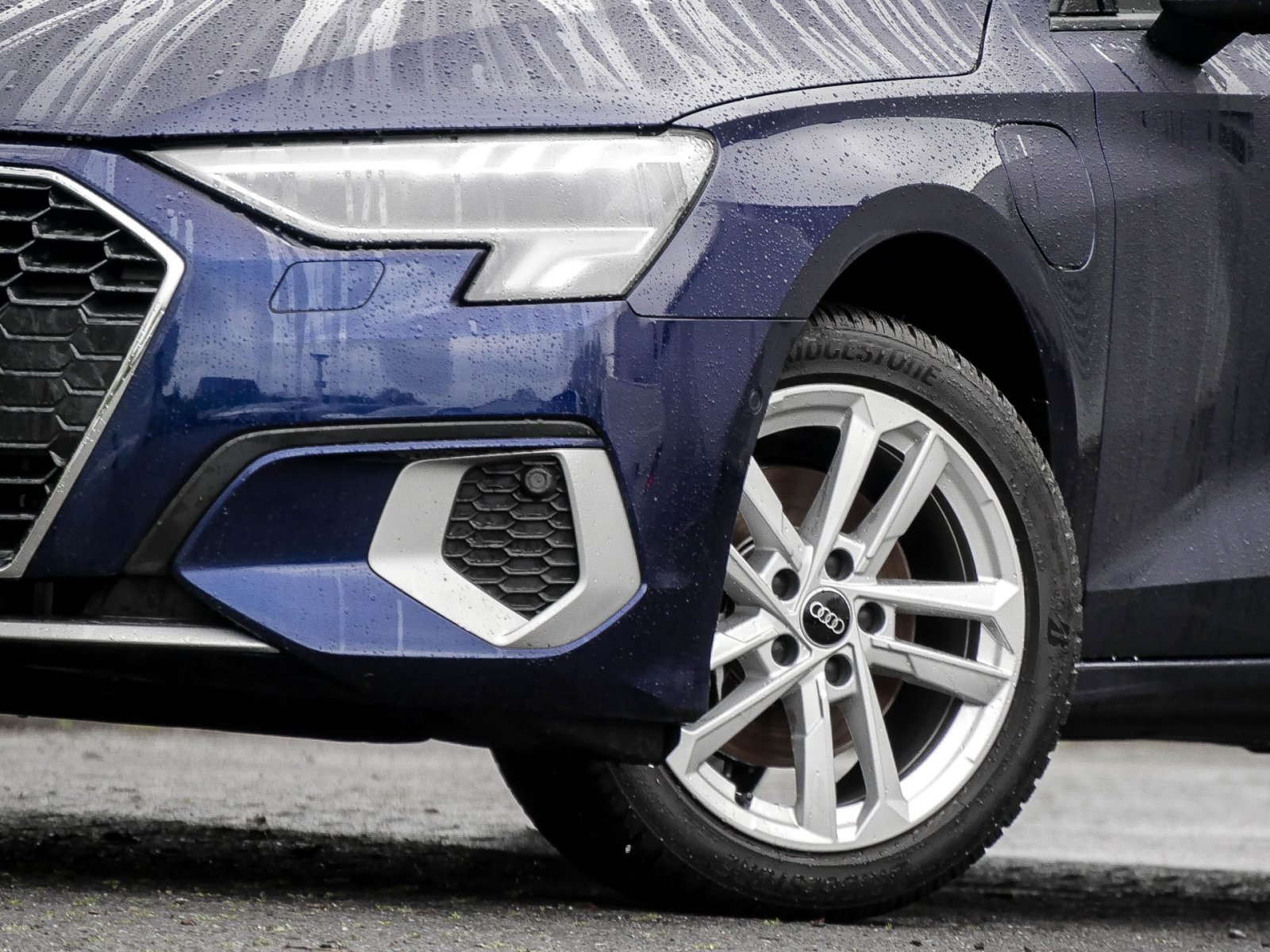 Audi A3 Sportback 40 HYBRID advanced ACC LM18 NAVI+