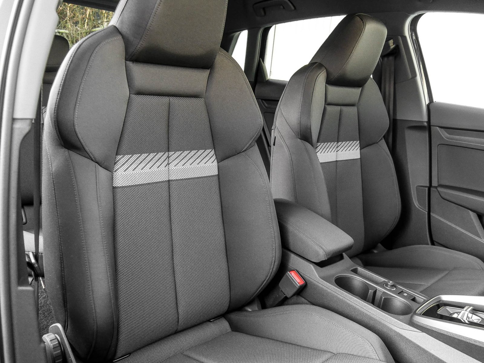 Audi A3 Sportback 40 HYBRID advanced ACC LM18 NAVI+