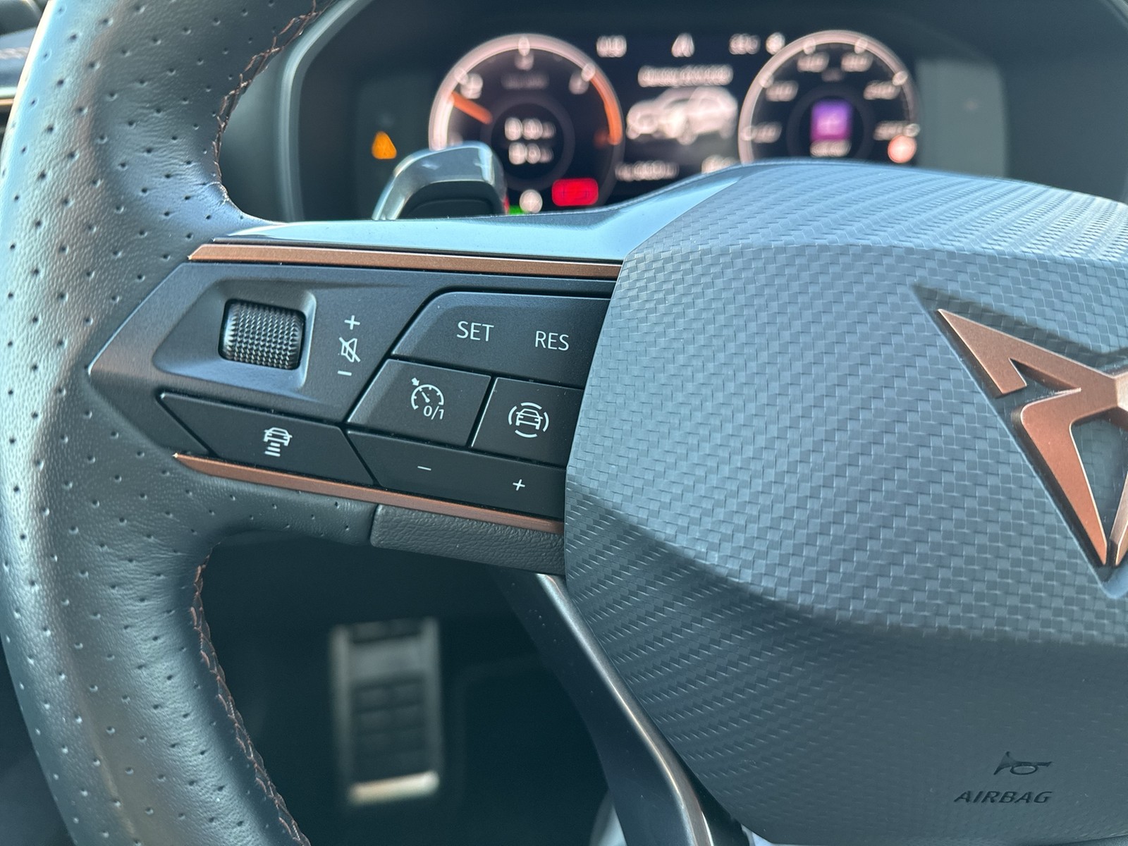 Cupra Formentor 1.4 HYBRID VZ CAM ACC LM19 EKLAPPE NAVI