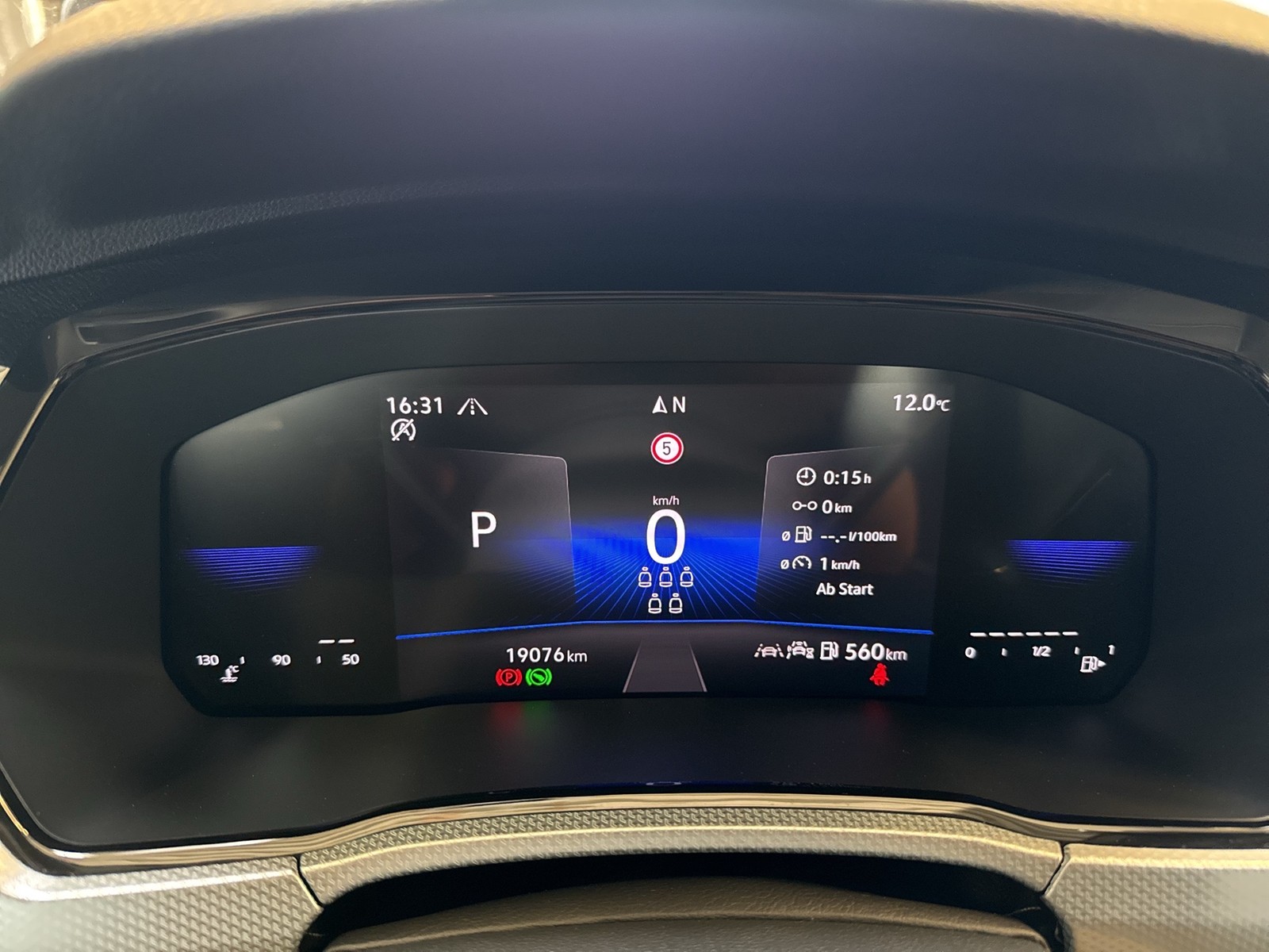 Volkswagen Touran 2.0 GOAL 7SITZE AHK ACC E-KLAPPE NAVI