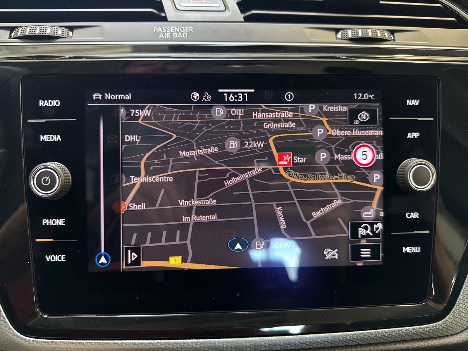 Volkswagen Touran 2.0 GOAL 7SITZE AHK ACC E-KLAPPE NAVI