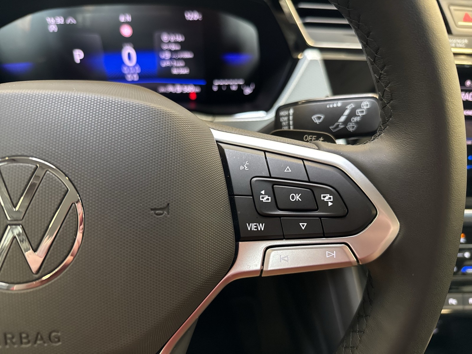 Volkswagen Touran 2.0 GOAL 7SITZE AHK ACC E-KLAPPE NAVI