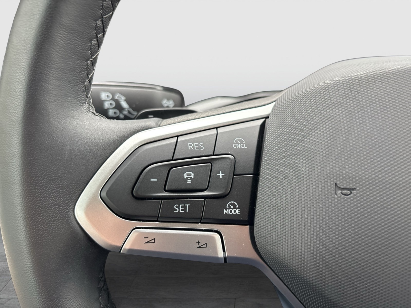 Volkswagen T7 California HYBRID OCEAN 4X4 KÜCHE STANDHZ AHK