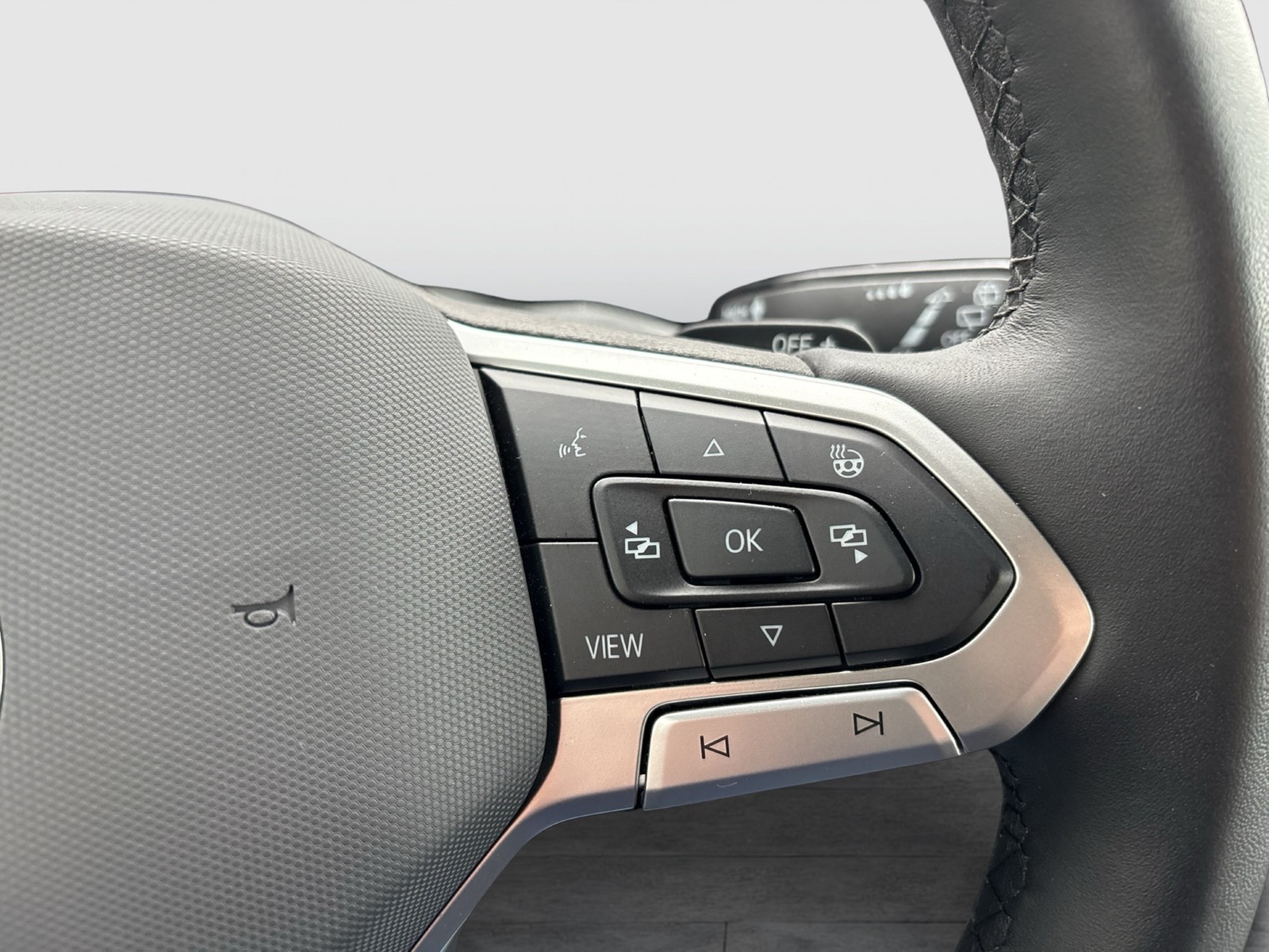 Volkswagen T7 California HYBRID OCEAN 4X4 KÜCHE STANDHZ AHK