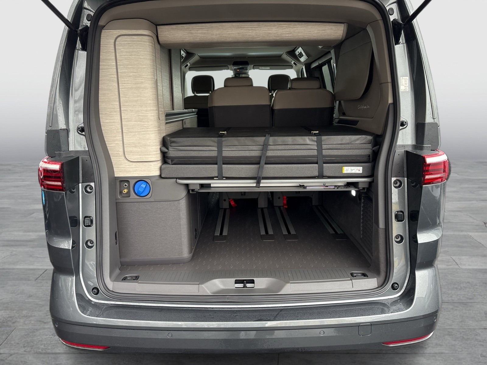 Volkswagen T7 California HYBRID OCEAN 4X4 KÜCHE STANDHZ AHK