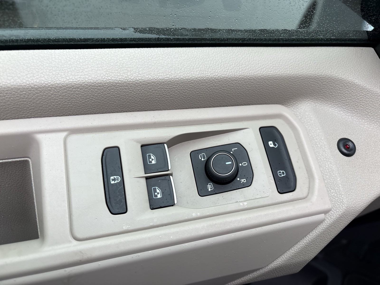 Volkswagen T7 California HYBRID OCEAN 4X4 KÜCHE STANDHZ AHK