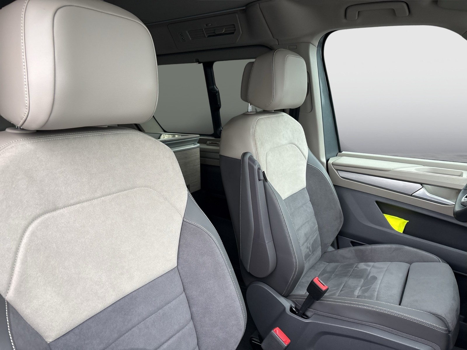 Volkswagen T7 California HYBRID OCEAN 4X4 KÜCHE STANDHZ AHK