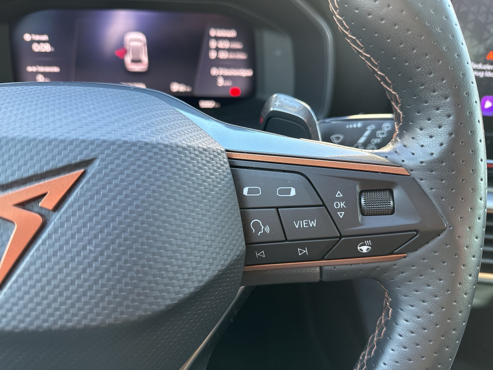 Cupra Formentor 1.4 HYBRID AHK ACC LM18 CARPLAY LED