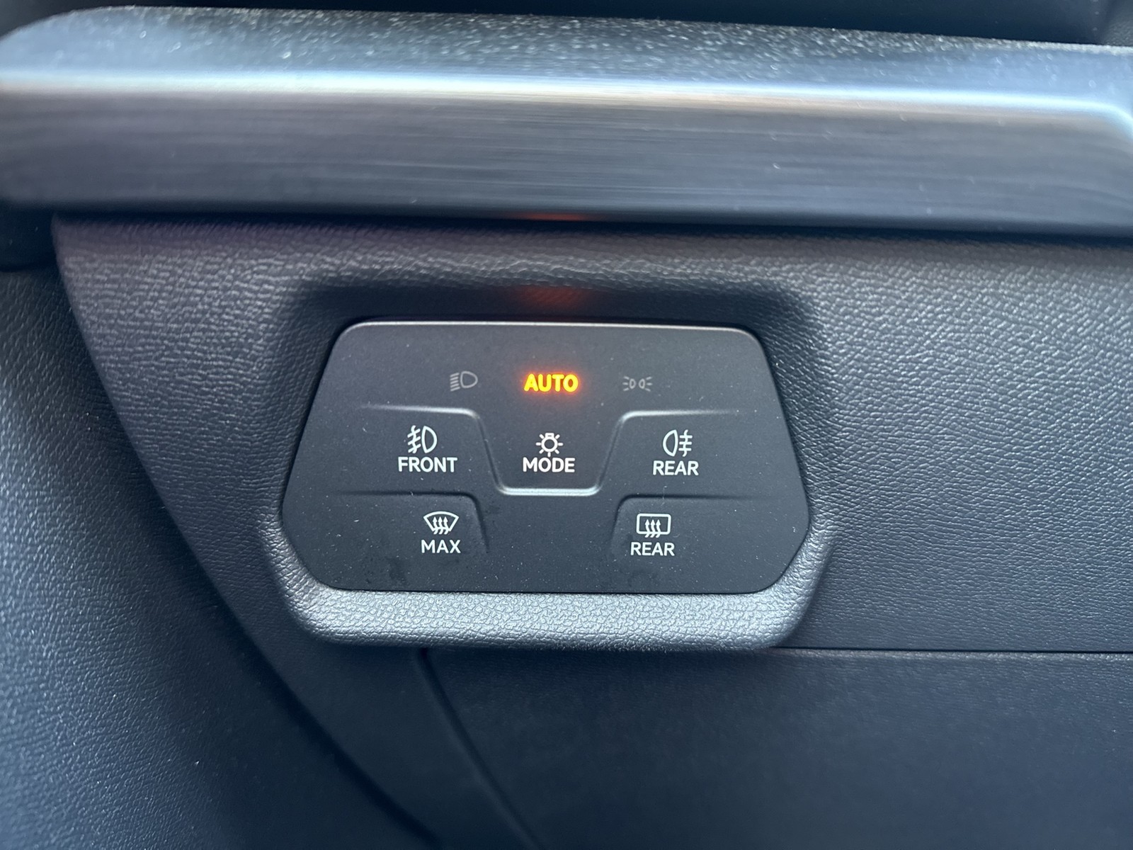 Cupra Formentor 1.4 HYBRID AHK ACC LM18 CARPLAY LED