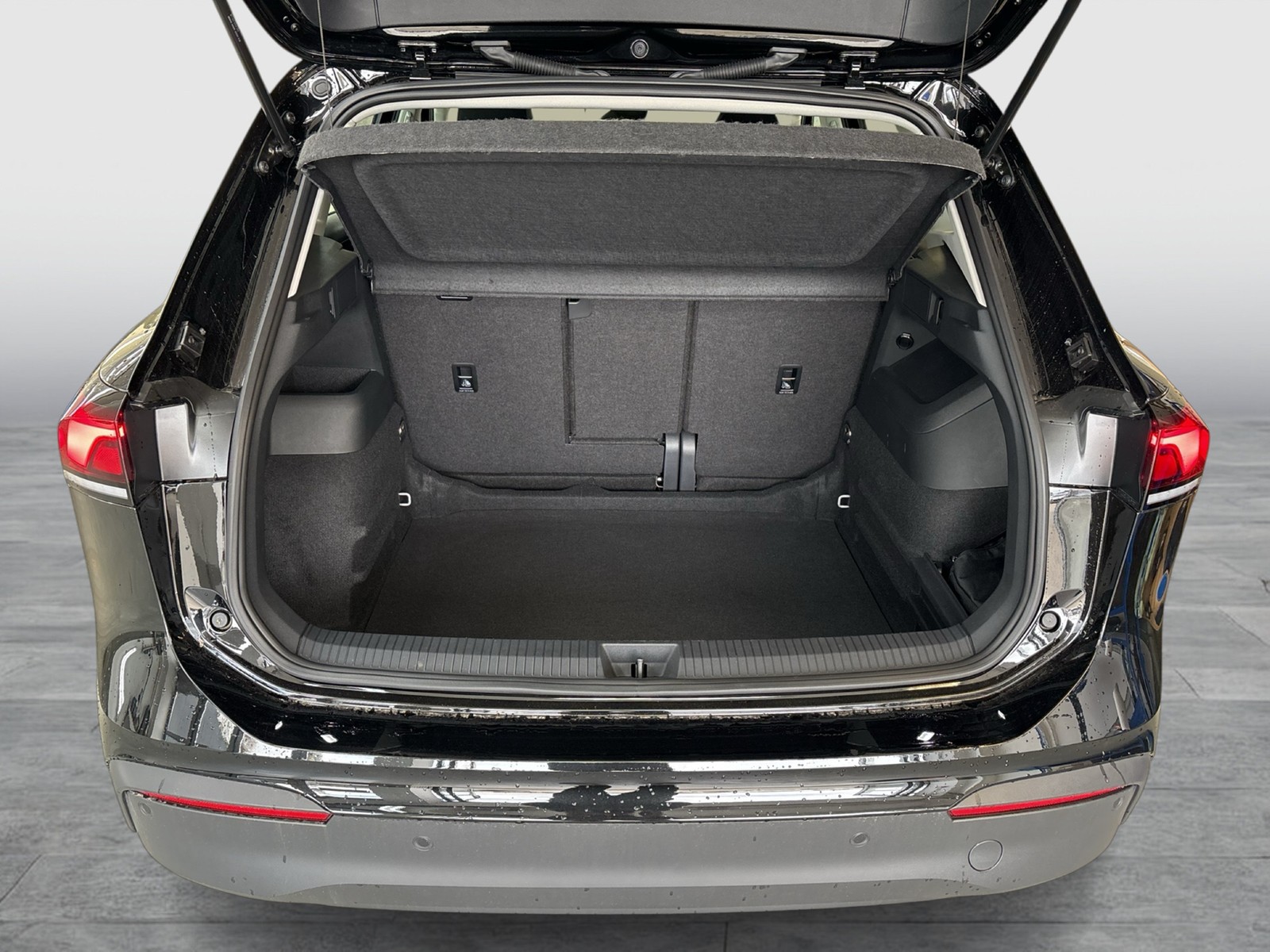 Volkswagen Tiguan 2.0 AHK CAM NAVI LM17 CARPLAY SITZHEIZUNG