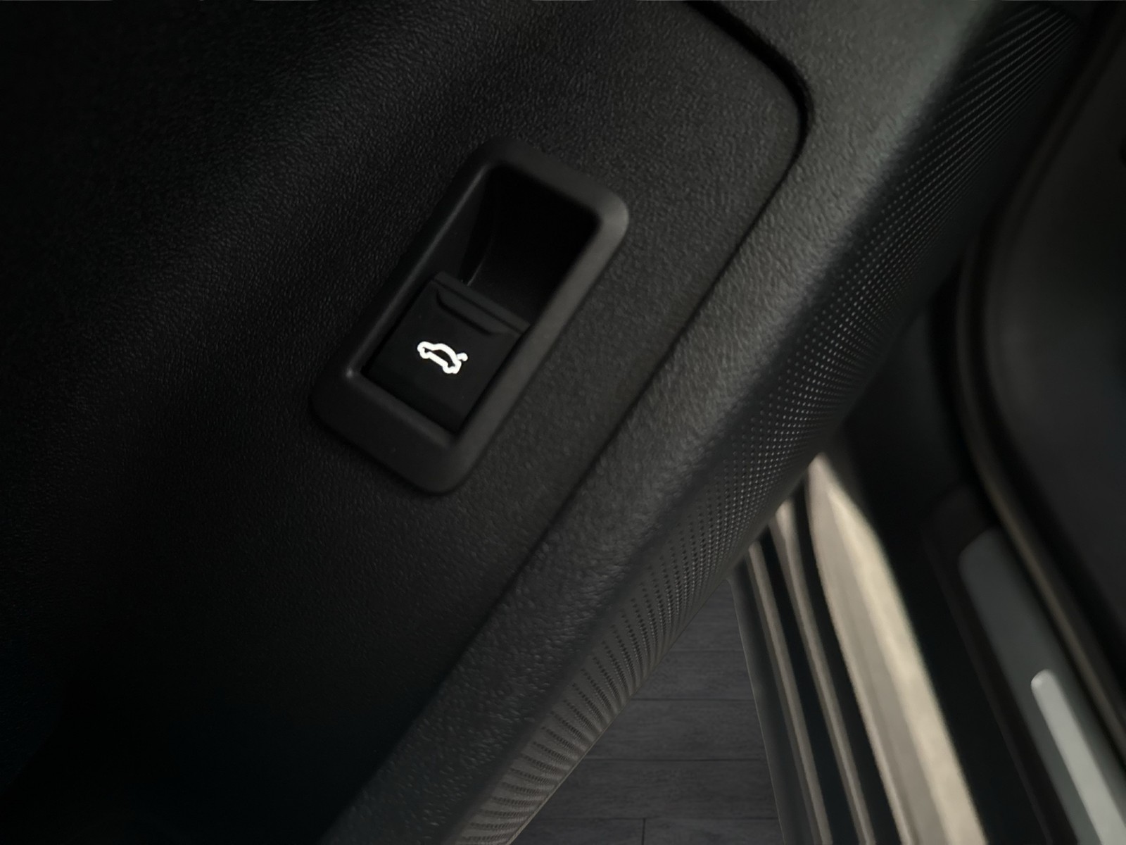 Audi A6 e-tron Sportback S LINE TECH+ AHK ACC CAM 21"