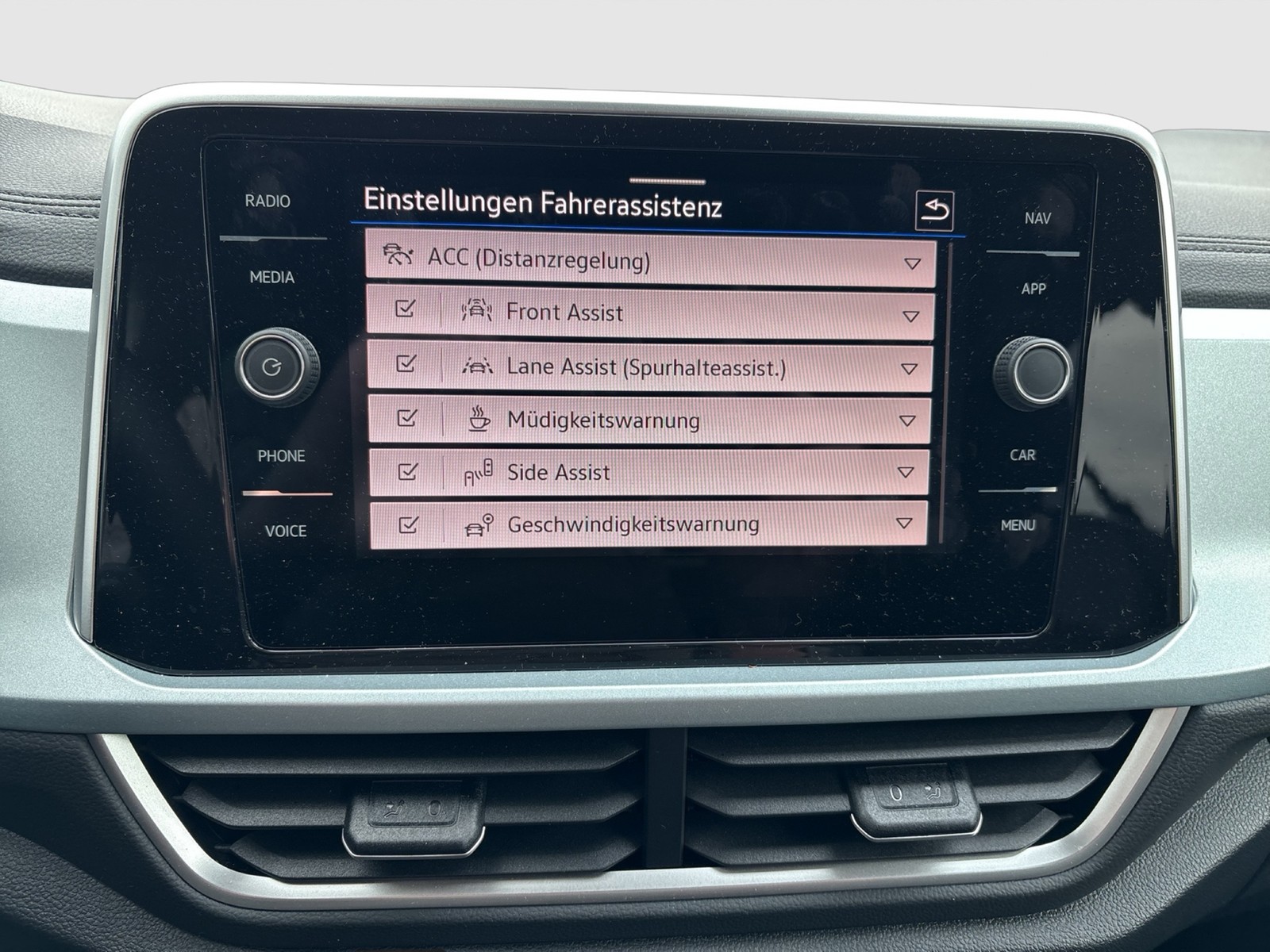 Volkswagen T-Roc 1.5 GOAL ACC LM17 NAVI CARPLAY SITZHEIZUNG