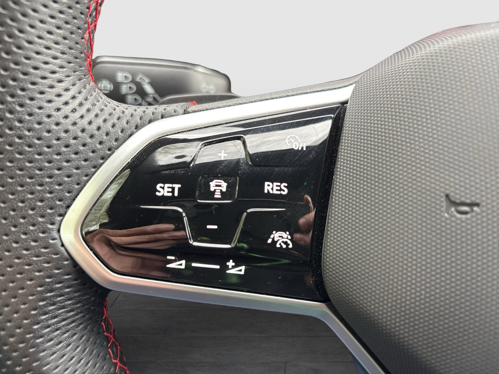 Volkswagen Golf 2.0 GTI BLACK ALU19 H.KARDON BLACK