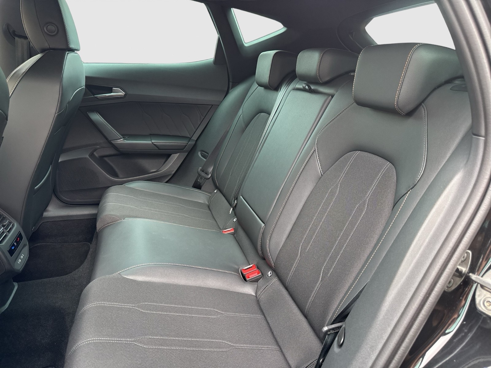 Cupra Formentor 1.5 CAM ACC LM18 E-KLAPPE NAVI CARPLAY